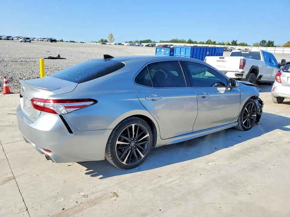 2020 TOYOTA CAMRY XSE  