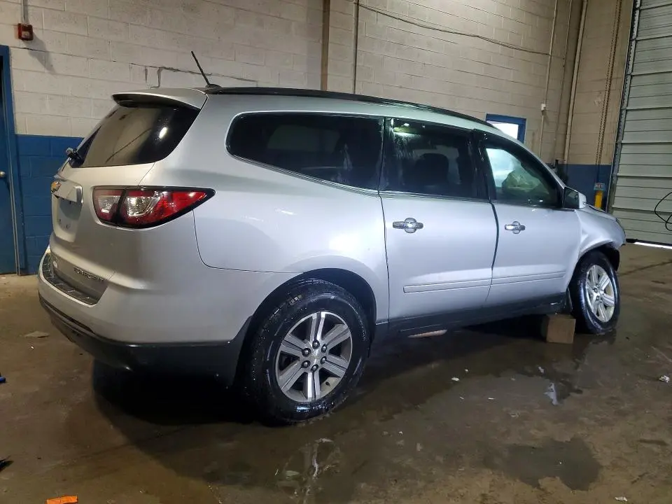 2014 CHEVROLET TRAVERSE LT  