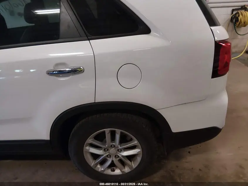 2015 KIA SORENTO LX V6