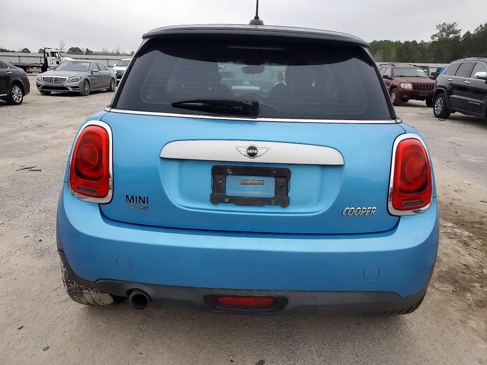 2015 MINI COOPER   