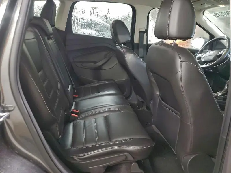 2017 FORD ESCAPE TITANIUM  