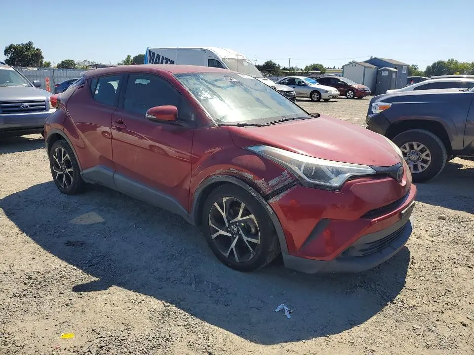 2018 TOYOTA C-HR XLE  