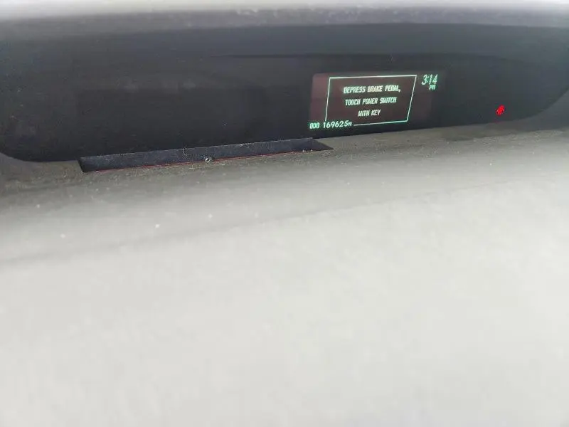 2010 TOYOTA PRIUS III  