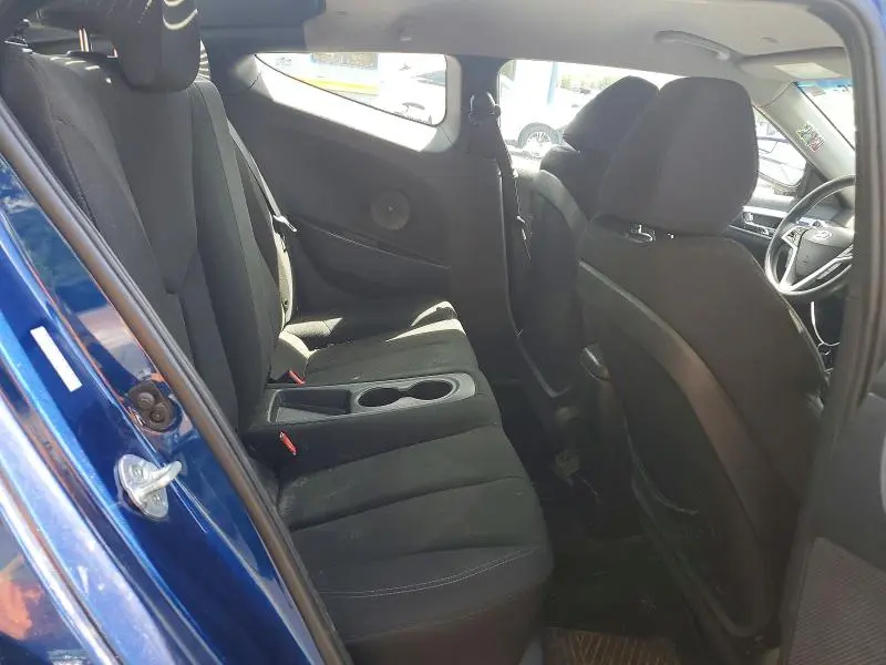 2016 HYUNDAI VELOSTER BASE  