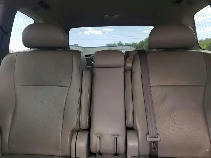 2011 TOYOTA HIGHLANDER LIMITED  