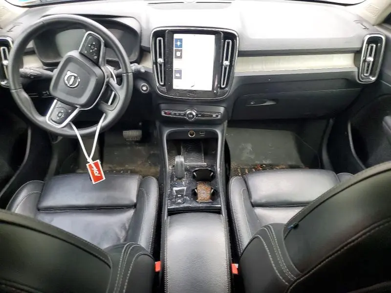 2019 VOLVO XC40 T5 INSCRIPTION  