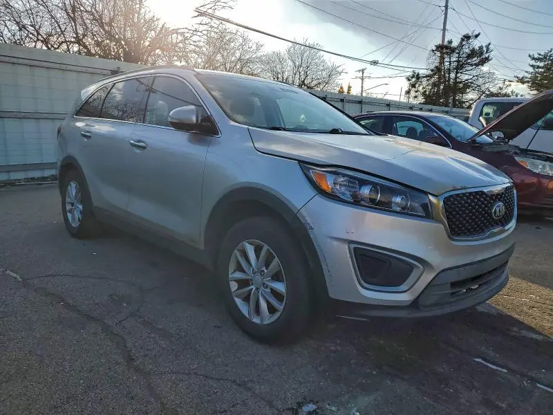 2018 KIA SORENTO LX  