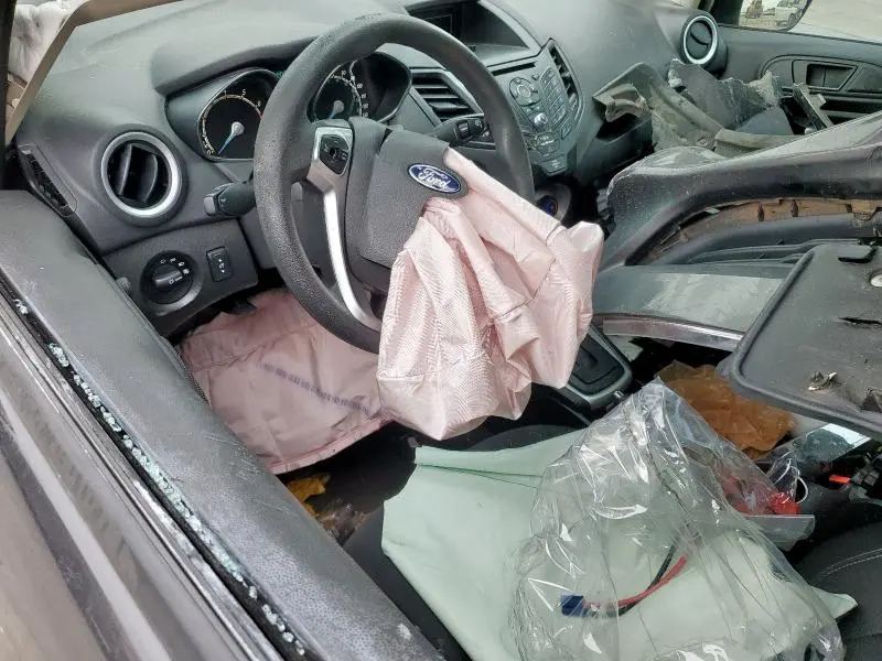2018 FORD FIESTA SE  
