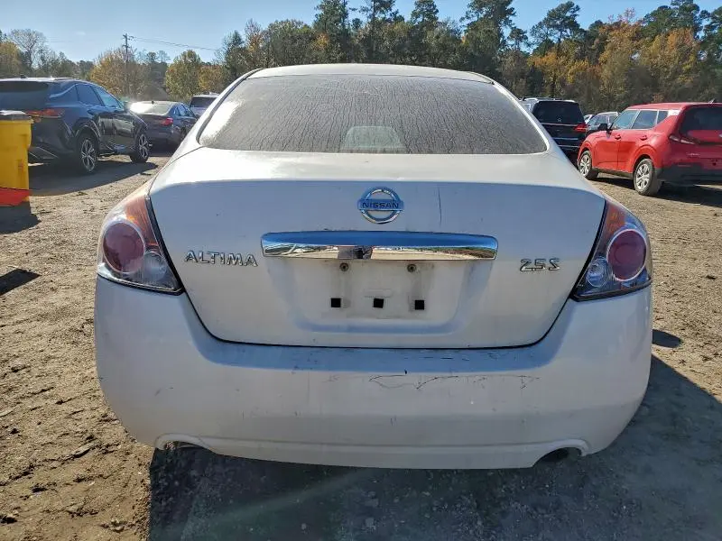 2010 NISSAN ALTIMA BASE  