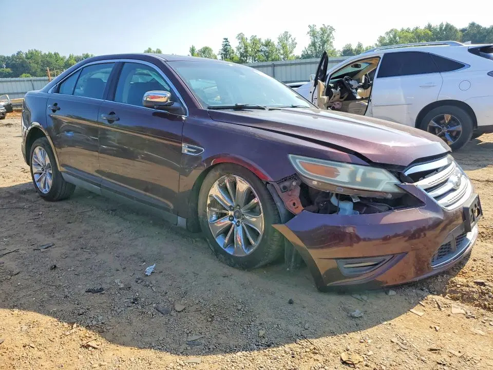 2011 FORD TAURUS LIMITED  