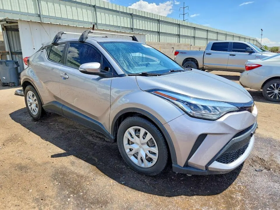 2020 TOYOTA C-HR LE  
