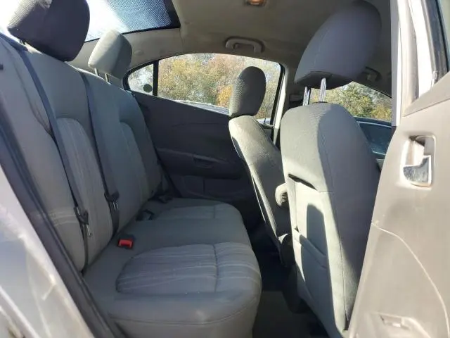 2016 CHEVROLET SONIC LT  