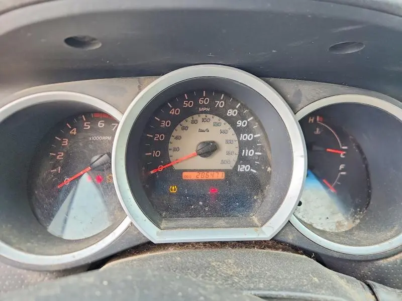 2010 TOYOTA TACOMA BASE  