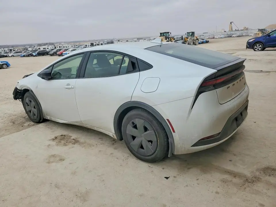 2024 TOYOTA PRIUS LE  