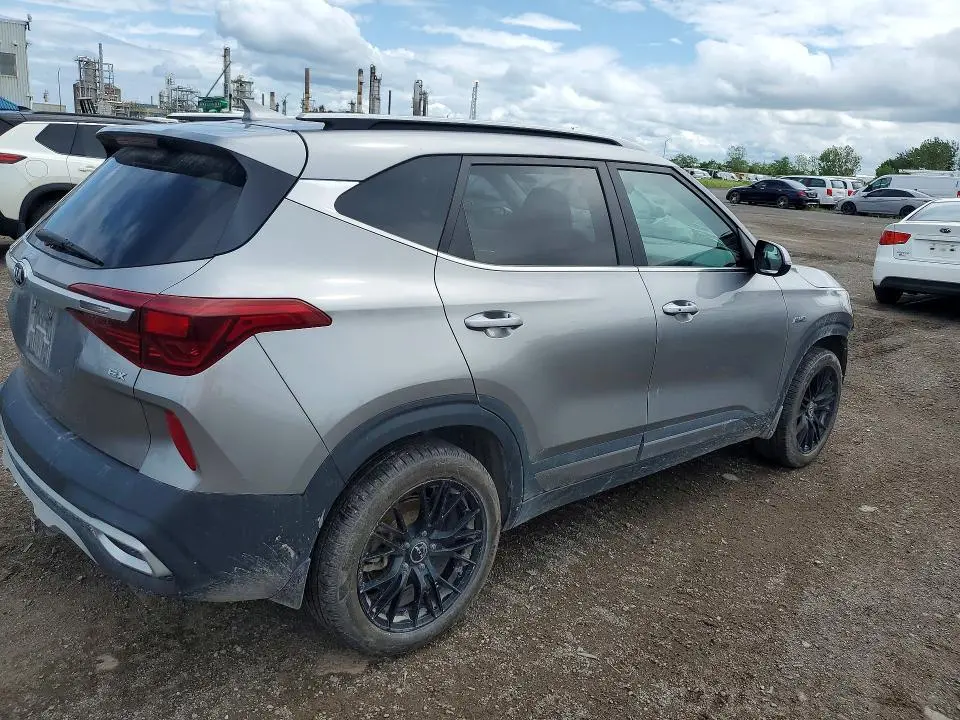 2021 KIA SELTOS EX  