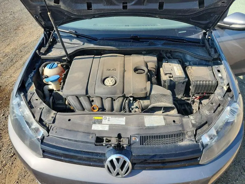 2013 VOLKSWAGEN GOLF   