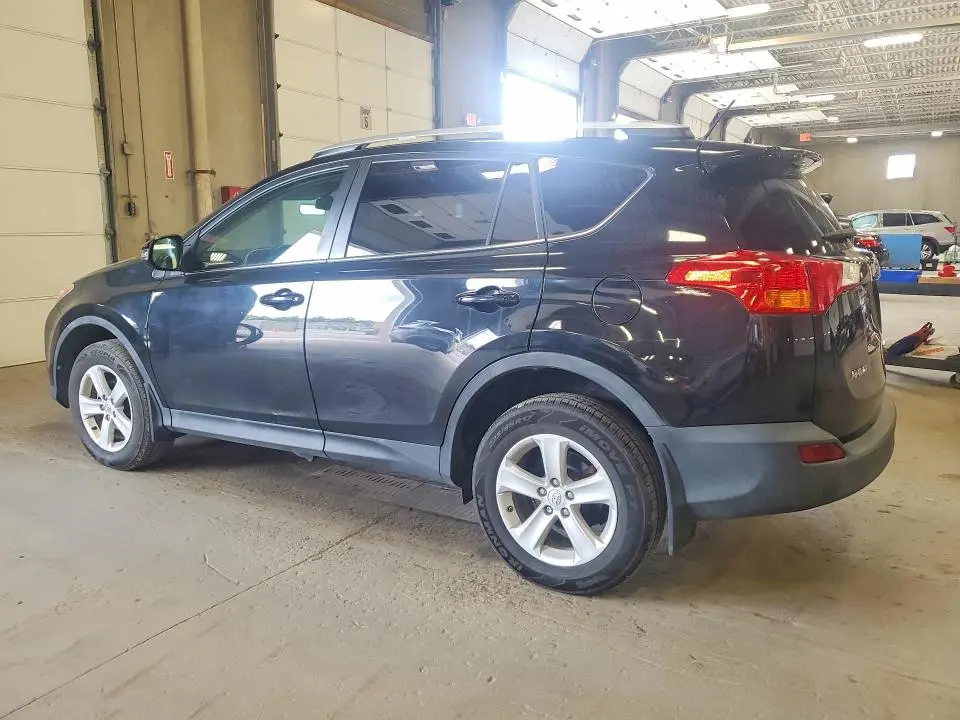 2014 TOYOTA RAV4 XLE  