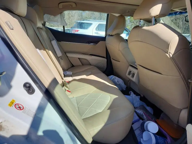 2018 TOYOTA CAMRY XLE  