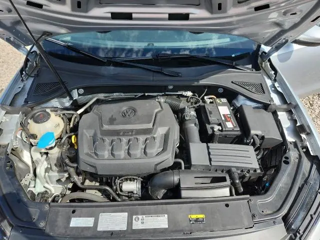 2018 VOLKSWAGEN PASSAT SE  