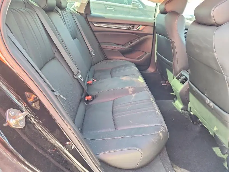 2019 HONDA ACCORD TOURING  