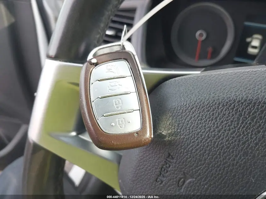 2019 HYUNDAI SONATA SPORT