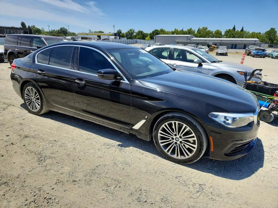 2018 BMW 530E   