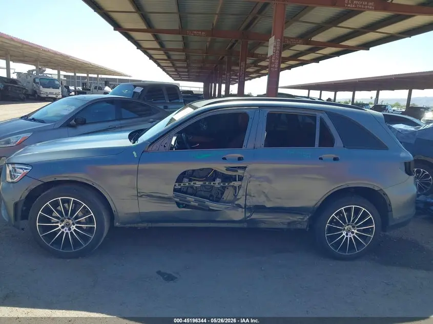 2020 MERCEDES-BENZ GLC 300  