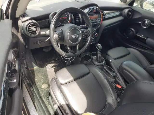 2016 MINI COOPER 