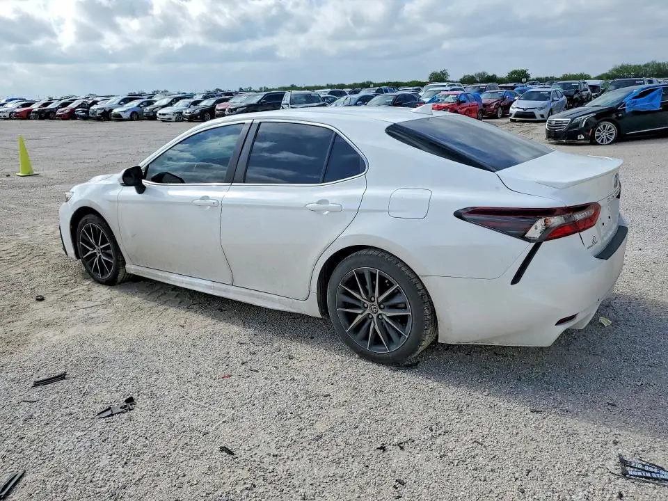 2022 TOYOTA CAMRY   