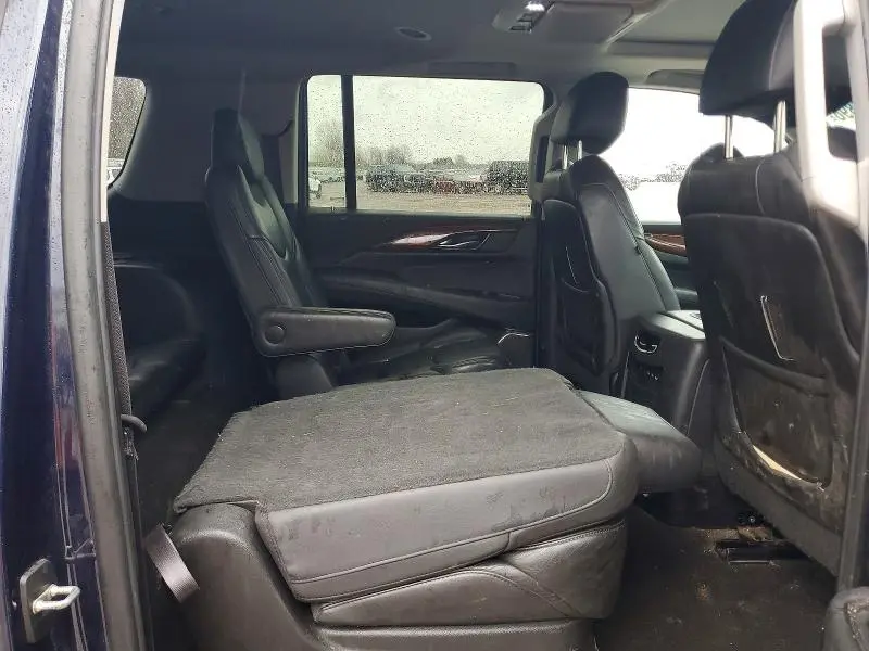 2019 CADILLAC ESCALADE ESV LUXURY  