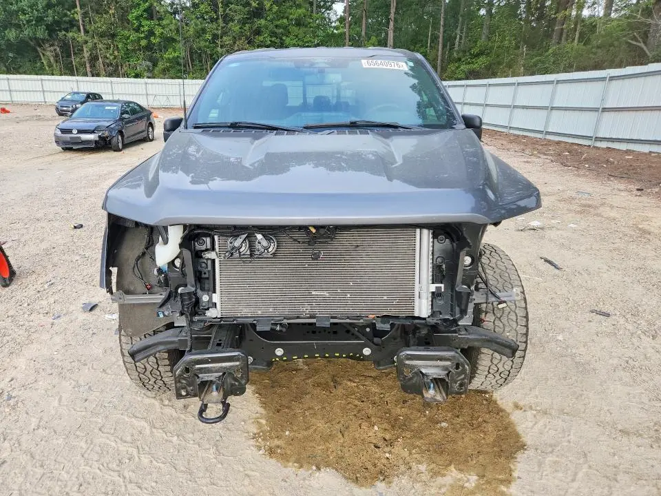 2025 FORD F150 XLT  
