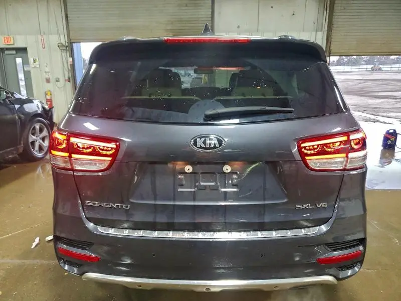 2017 KIA SORENTO SX  