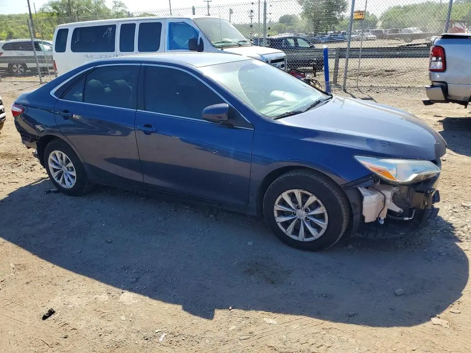 2016 TOYOTA CAMRY LE  
