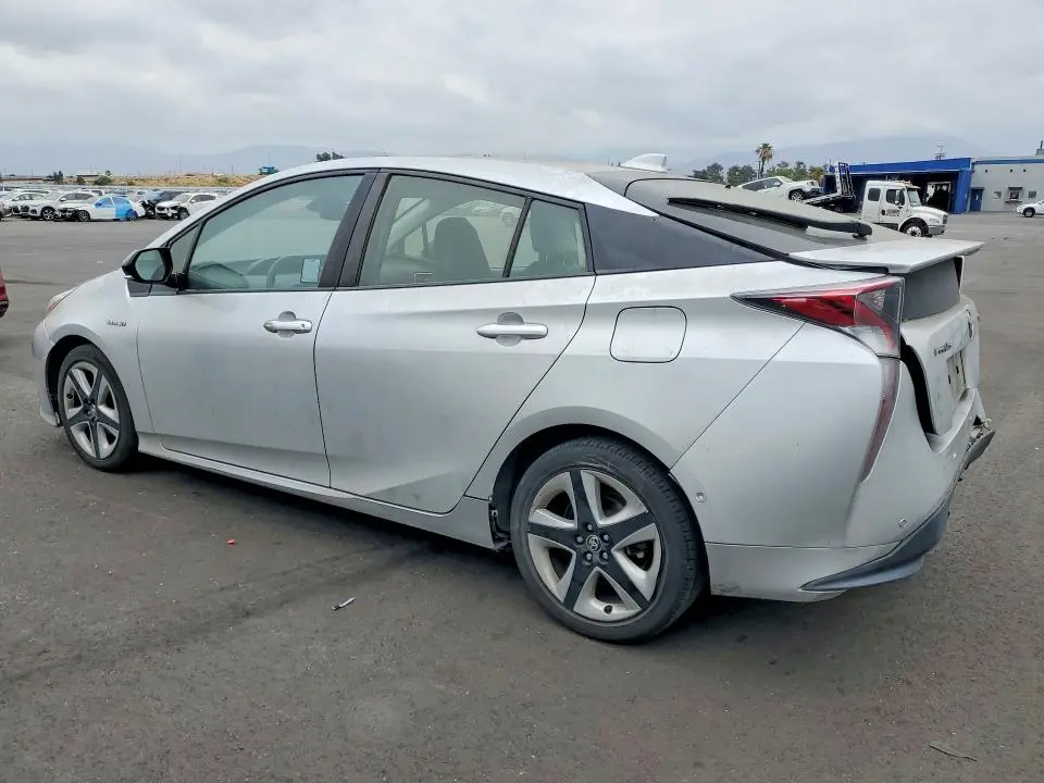 2016 TOYOTA PRIUS FOUR TOURING  