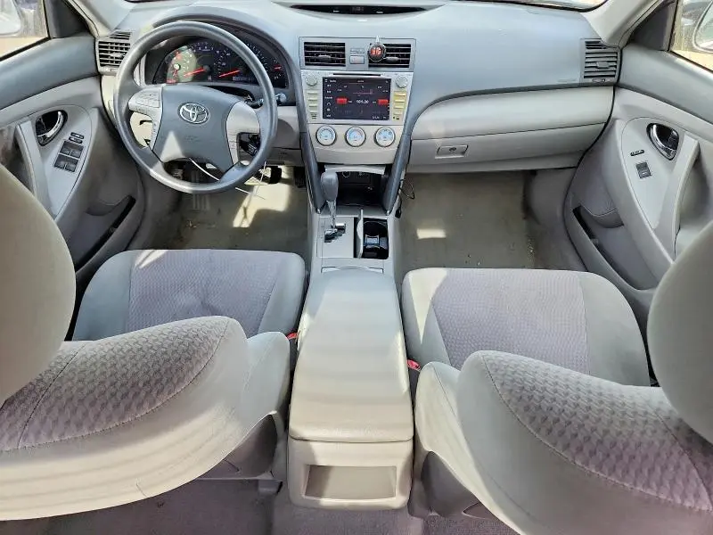 2011 TOYOTA CAMRY LE  