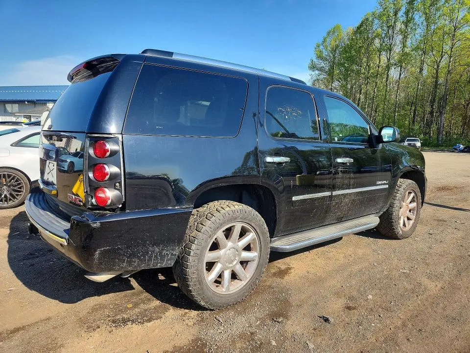 2013 GMC YUKON DENALI  