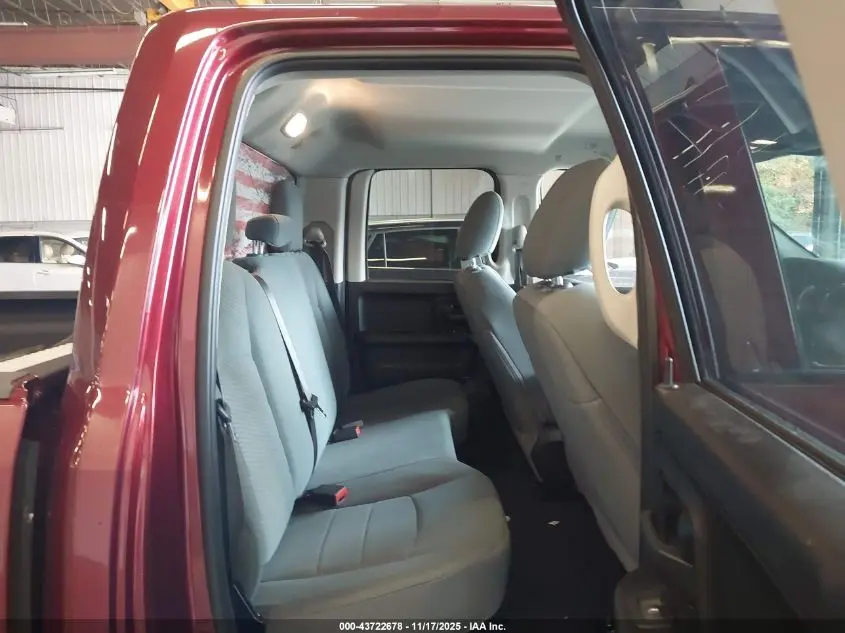 2019 RAM 1500 CLASSIC TRADESMAN  4X4 6'4 BOX