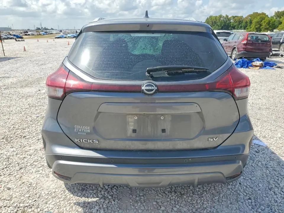 2024 NISSAN KICKS SV  