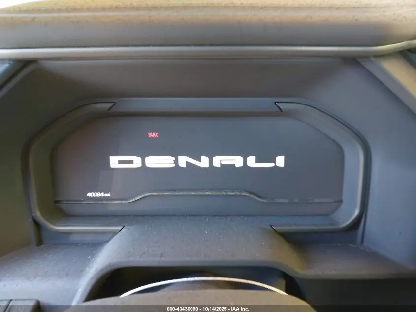 2024 GMC SIERRA 1500 4WD  SHORT BOX DENALI