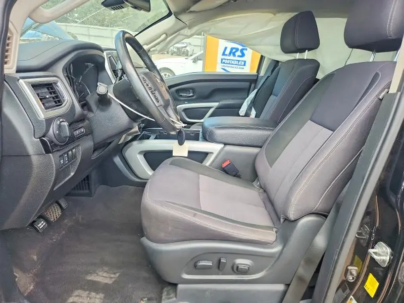 2021 NISSAN TITAN SV  