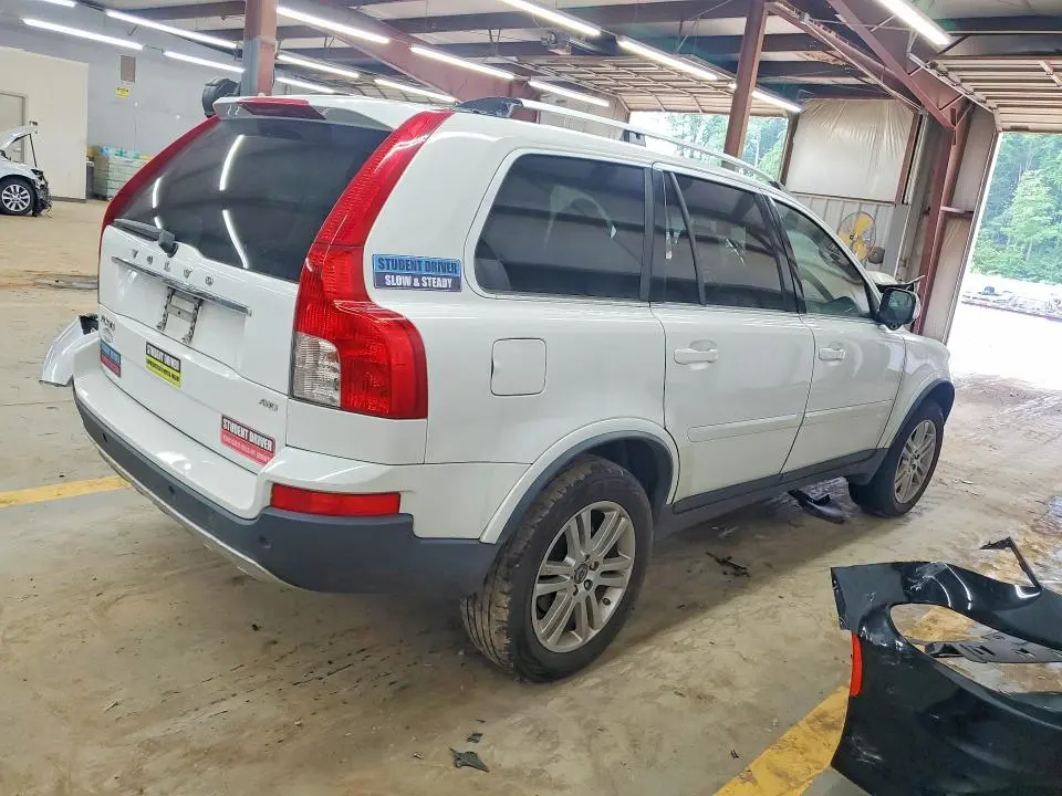 2011 VOLVO XC90 3.2  