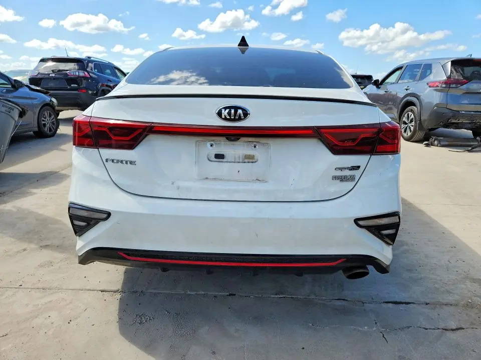 2020 KIA FORTE GT LINE  