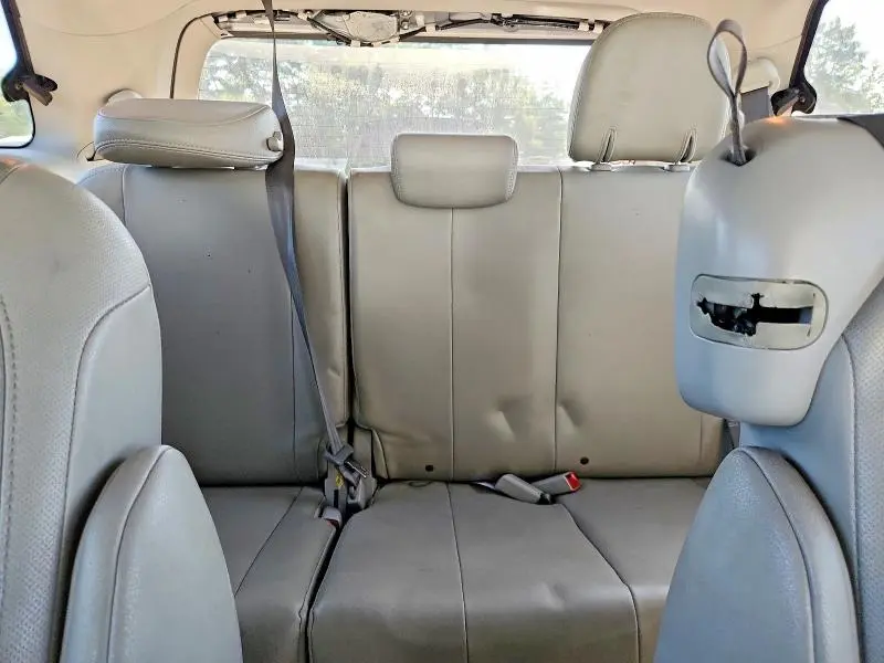 2014 TOYOTA SIENNA XLE 8-PASSENGER  