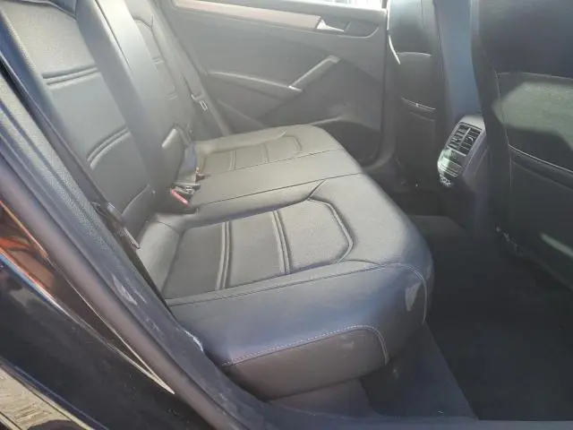 2020 VOLKSWAGEN PASSAT SE  