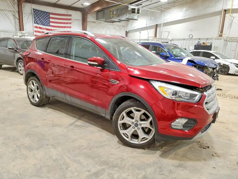 2019 FORD ESCAPE TITANIUM  