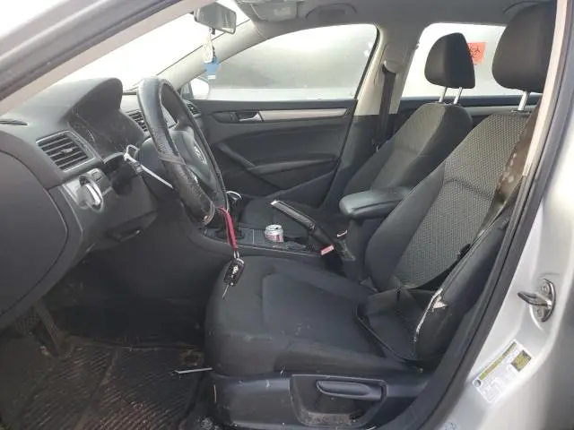 2012 VOLKSWAGEN PASSAT S  