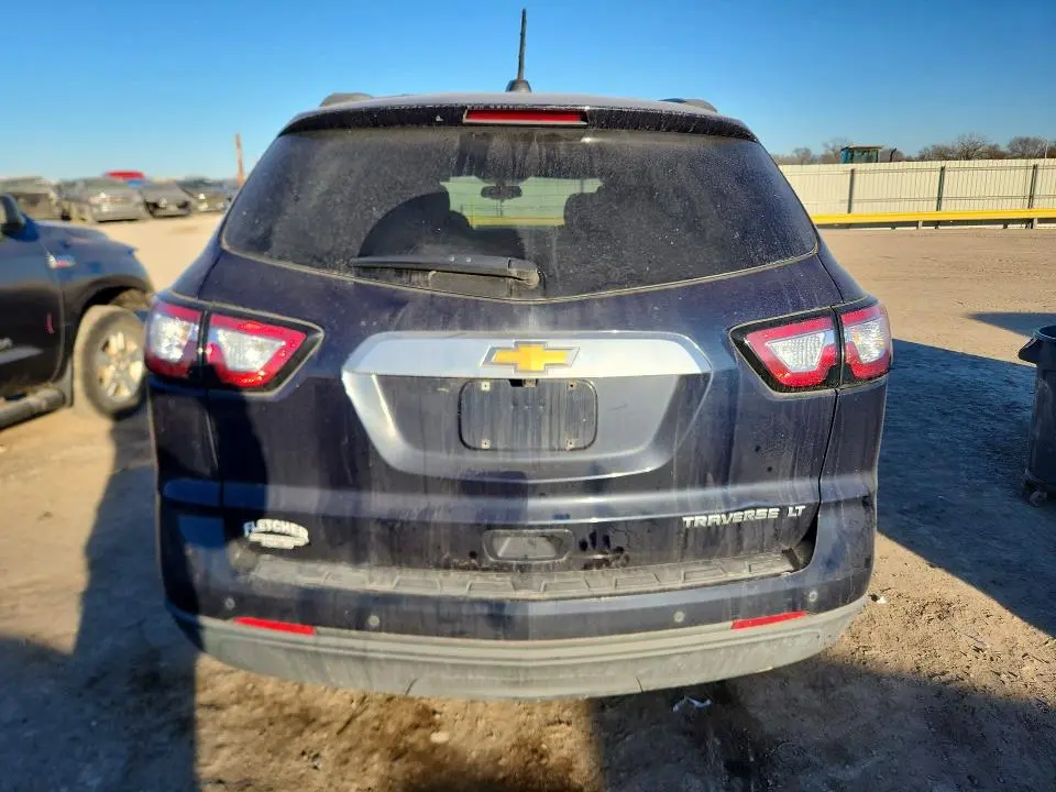 2016 CHEVROLET TRAVERSE LT  