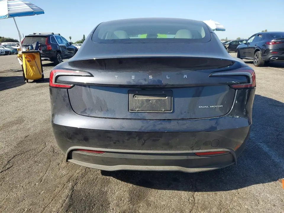 2024 TESLA MODEL 3   