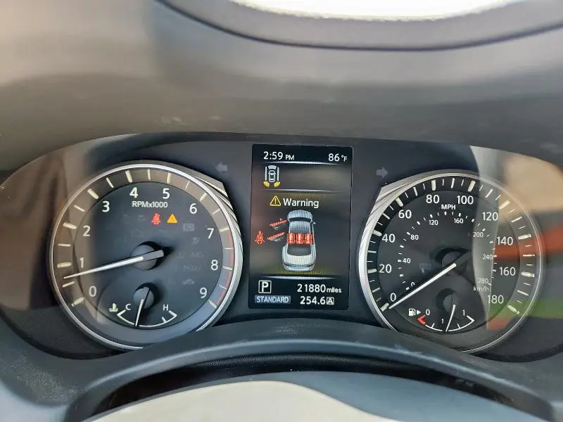 2024 INFINITI Q50 LUXE  