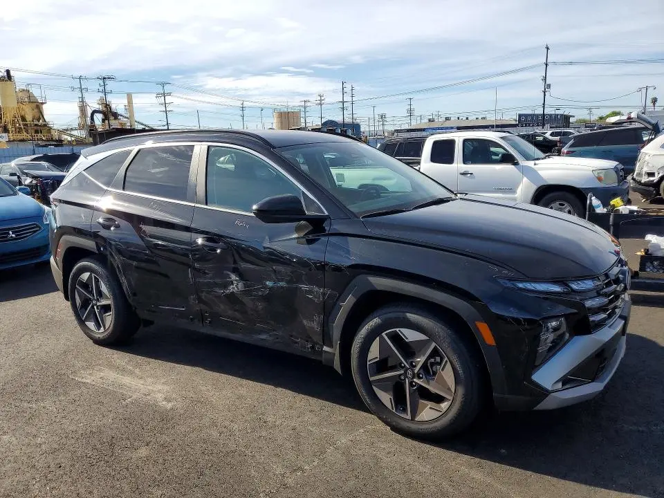 2025 HYUNDAI TUCSON SEL  